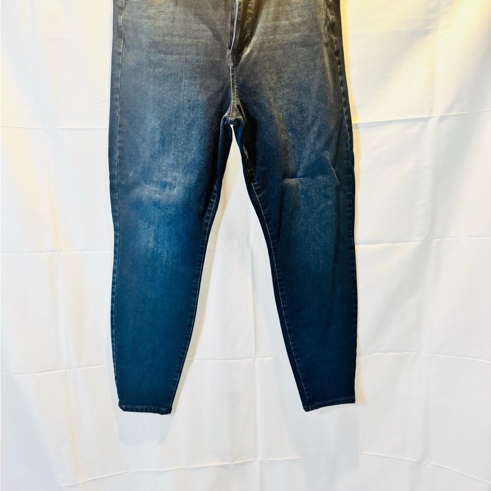 Liverpool Women’s Skinny Jeans in Dark Blue Wash